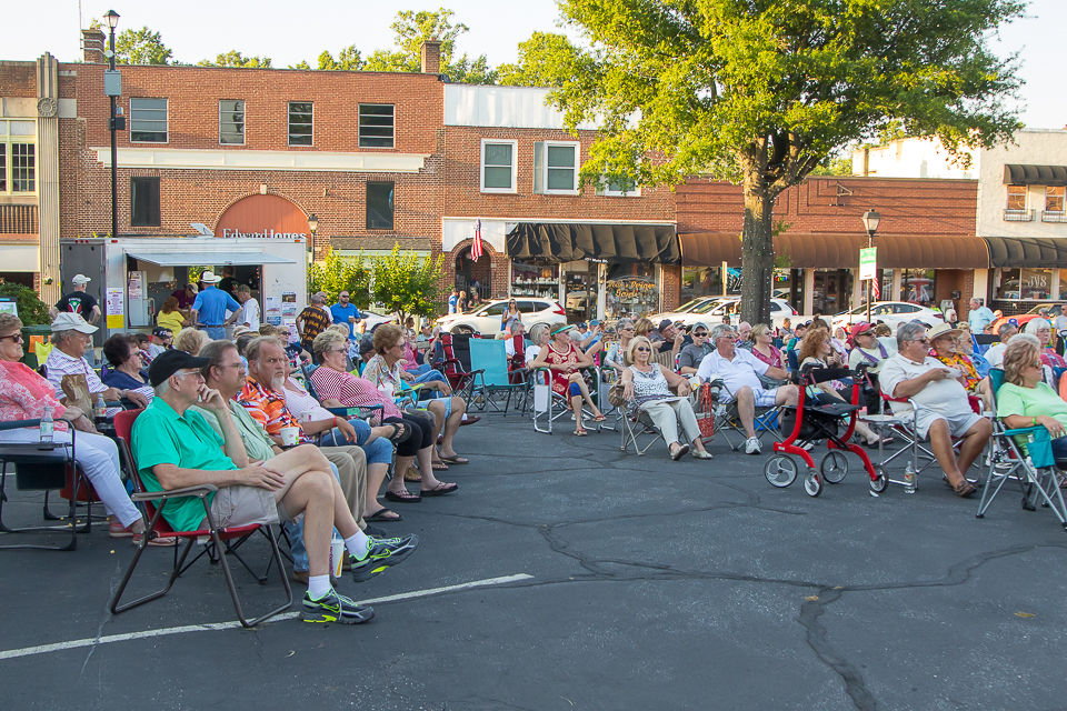 Valdese Family Friday Night 052419 (6).JPG